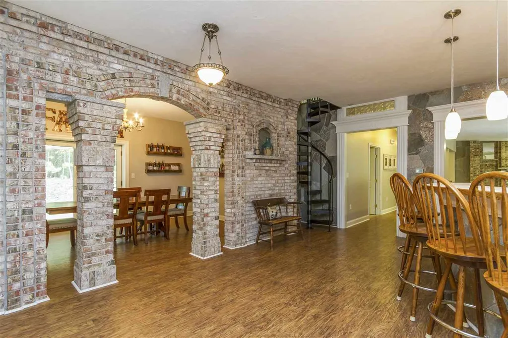 160 Mills Shore Drive Hampstead NH 03841