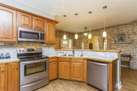 160 Mills Shore Drive Hampstead NH 03841