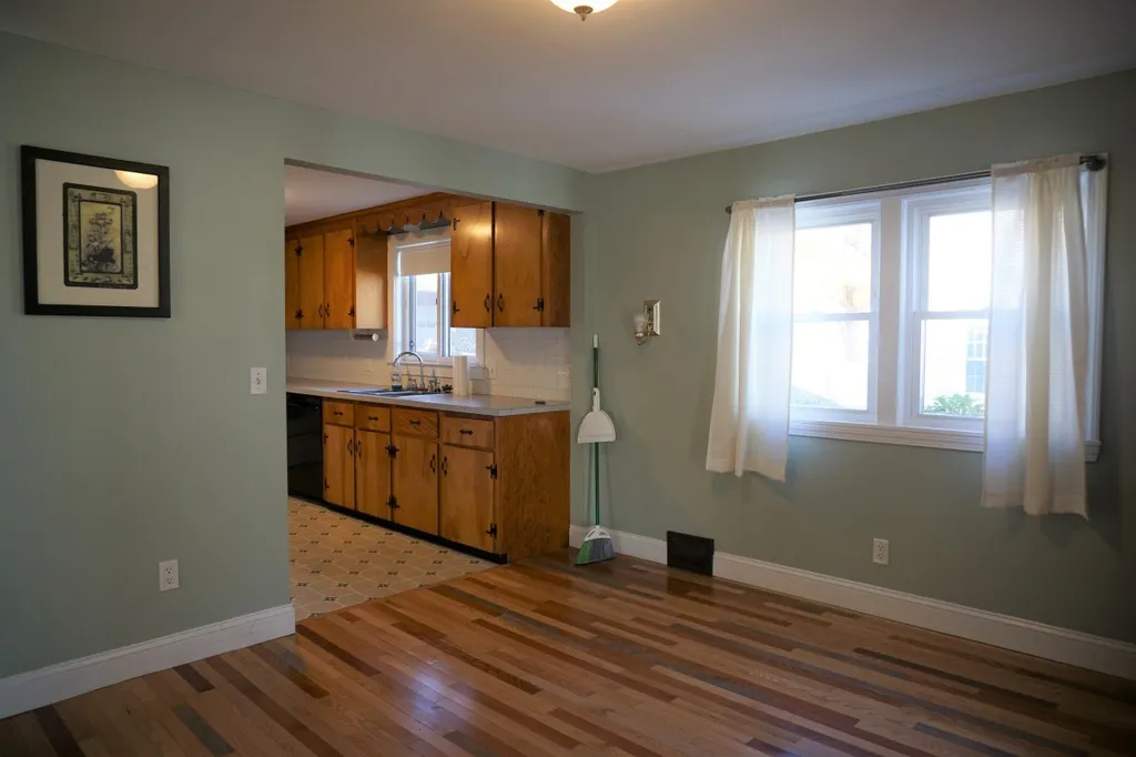 7 Badger Street Nashua NH 03060