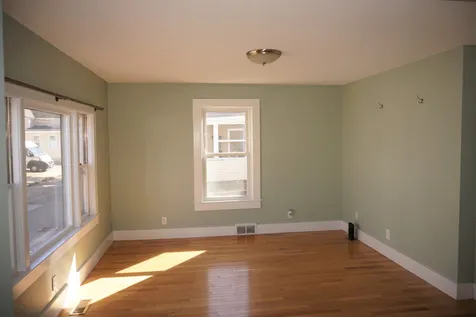 7 Badger Street Nashua NH 03060