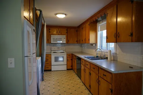 7 Badger Street Nashua NH 03060