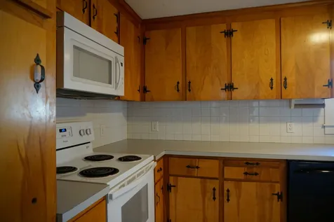 7 Badger Street Nashua NH 03060