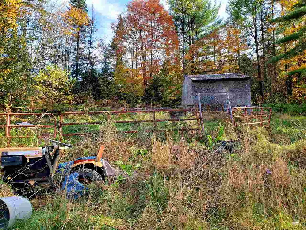 1594 Us Route 5 Sutton VT 05867