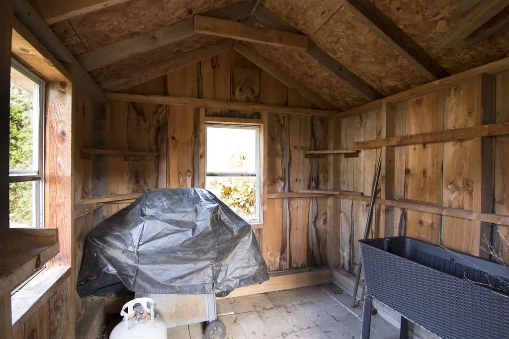 27 Stevens Road North Hampton NH 03862