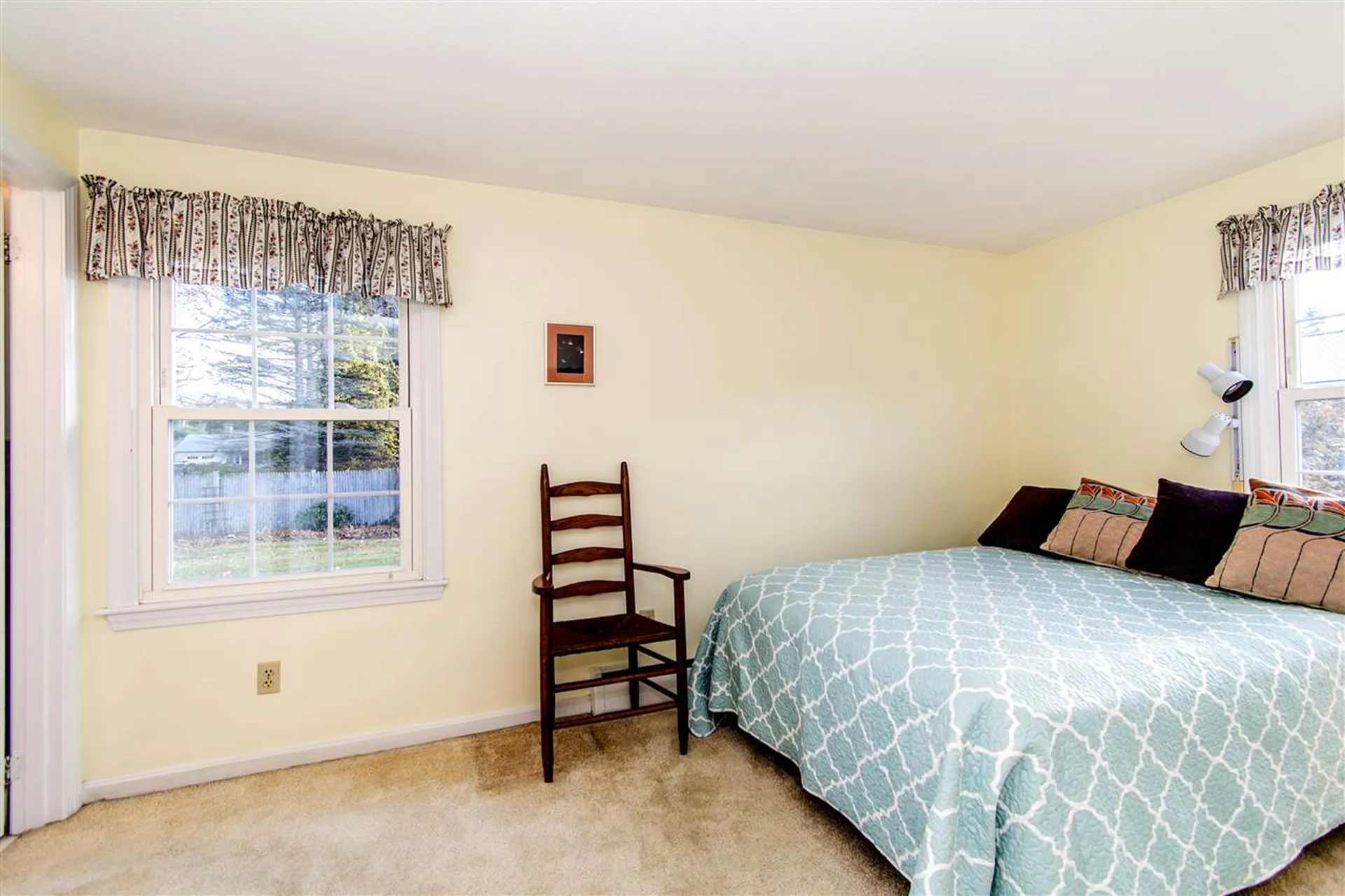 27 Stevens Road North Hampton NH 03862