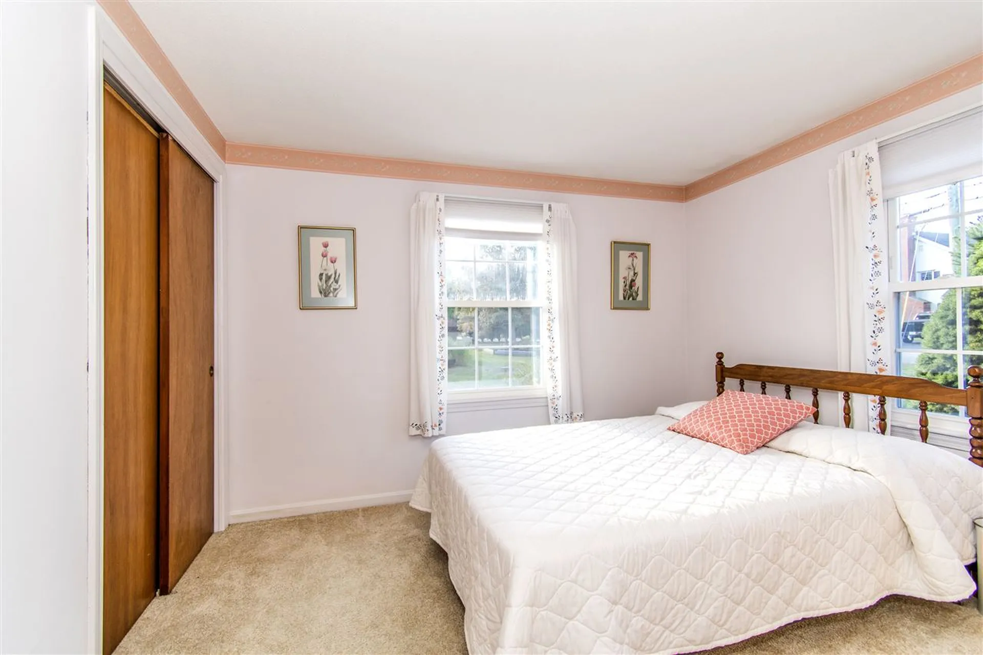 27 Stevens Road North Hampton NH 03862