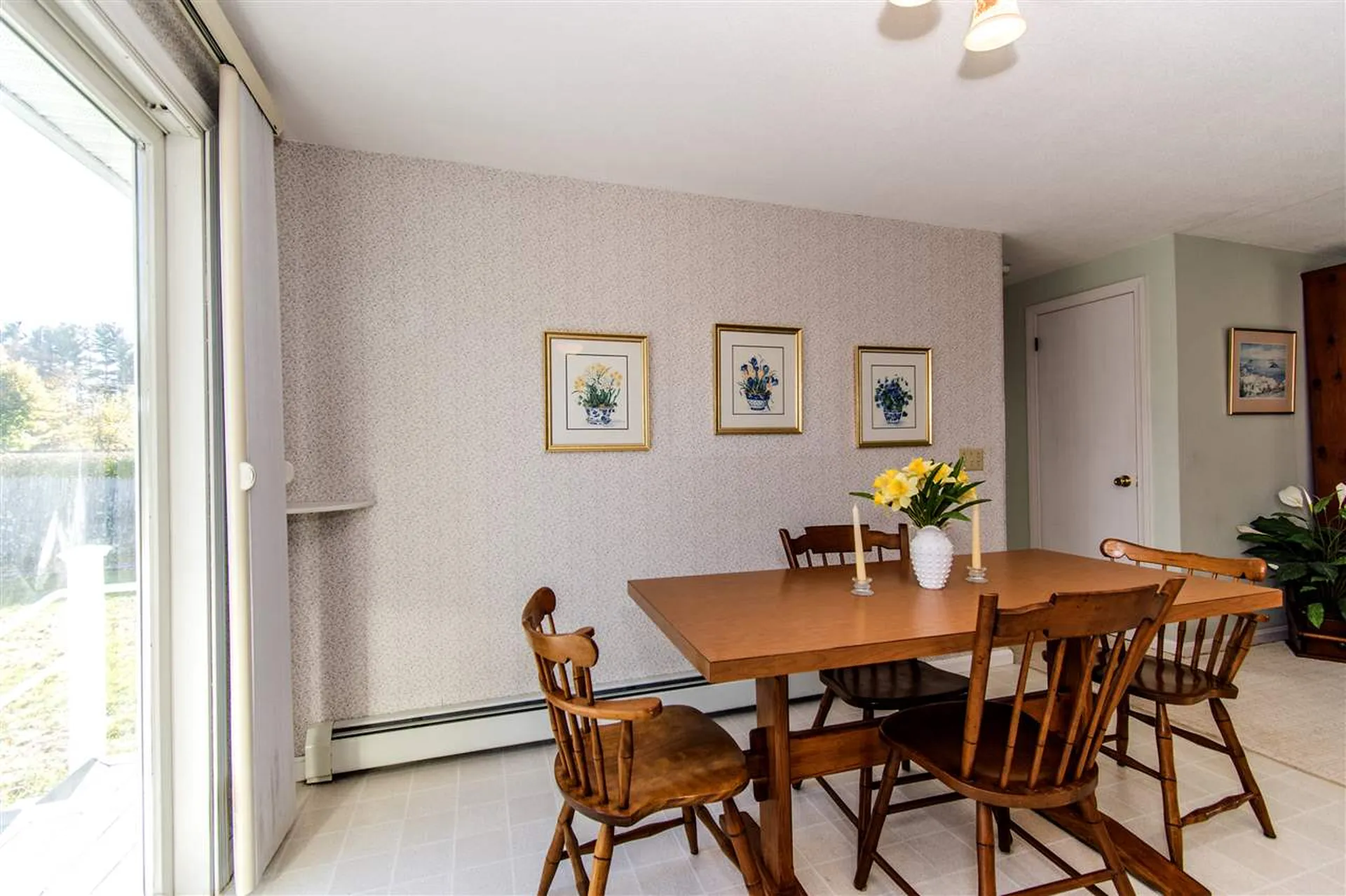 27 Stevens Road North Hampton NH 03862