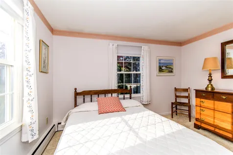 27 Stevens Road North Hampton NH 03862