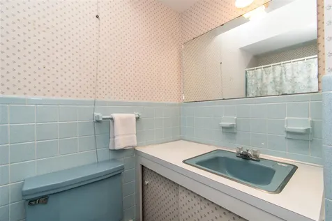 27 Stevens Road North Hampton NH 03862