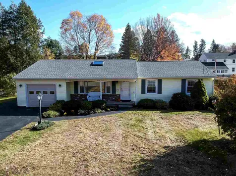 27 Stevens Road North Hampton NH 03862