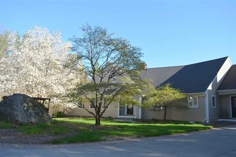 196 Sugarwood Lane Grantham NH 03753