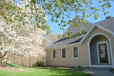 196 Sugarwood Lane Grantham NH 03753