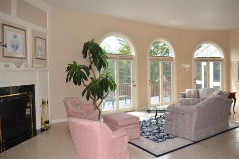 196 Sugarwood Lane Grantham NH 03753