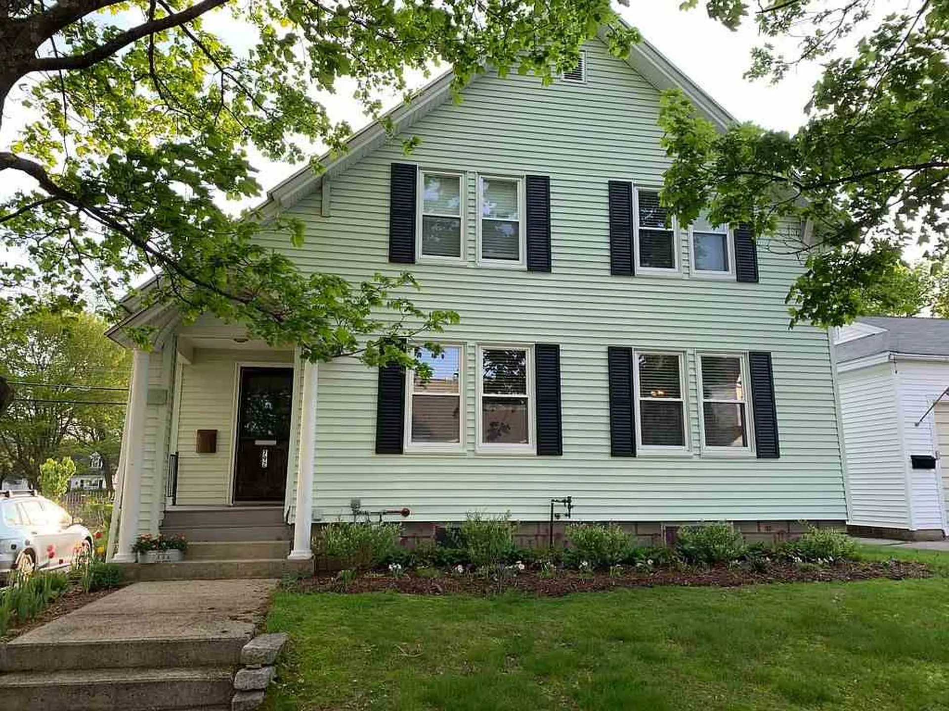 792 Hevey Street Manchester NH 03102