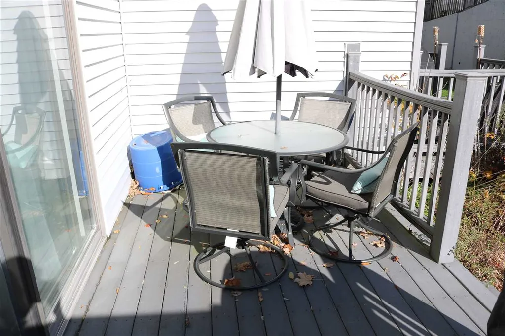 8 Moonlight Drive Newmarket NH 03857