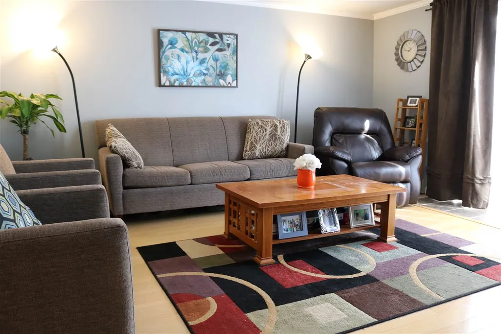 8 Moonlight Drive Newmarket NH 03857