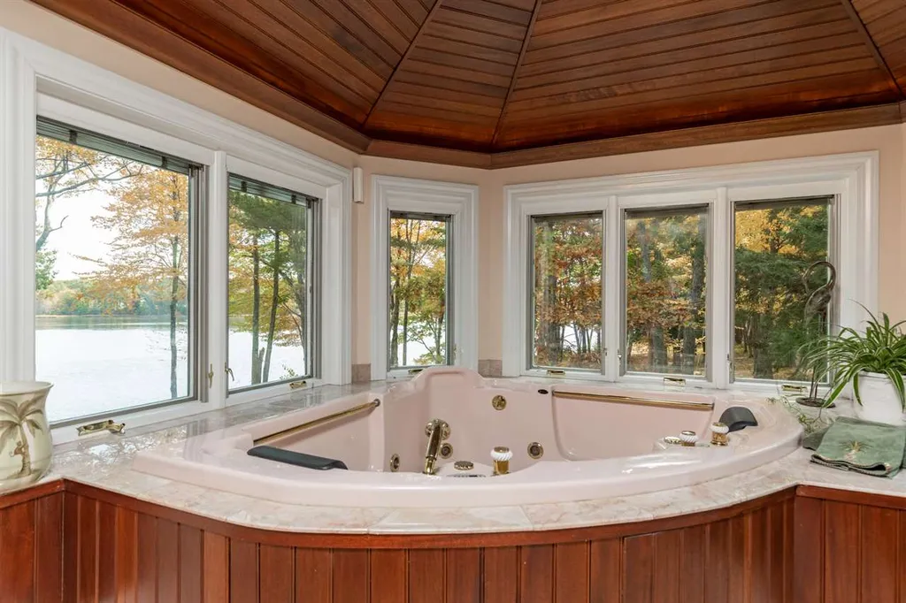 6 Cullen Bay Road Dover NH 03820