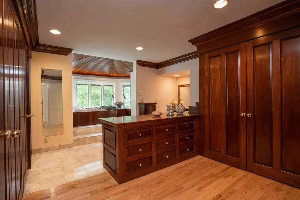 6 Cullen Bay Road Dover NH 03820