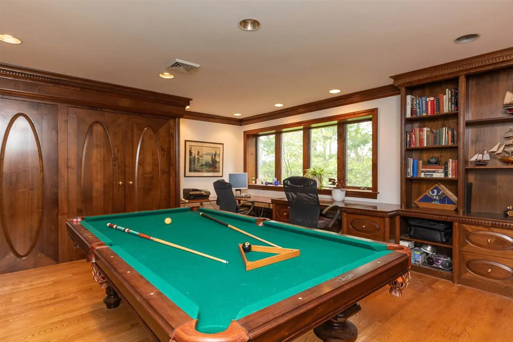 6 Cullen Bay Road Dover NH 03820