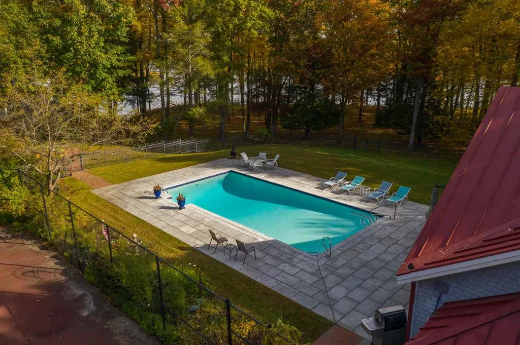 6 Cullen Bay Road Dover NH 03820