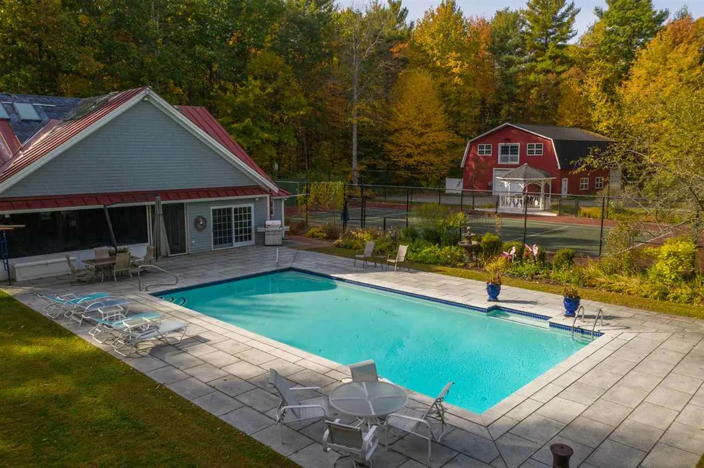 6 Cullen Bay Road Dover NH 03820