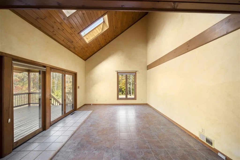 54 Cascade Road Wilmot NH 03287