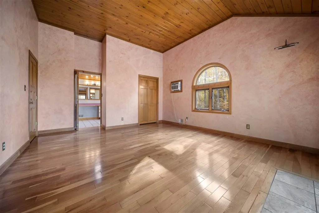 54 Cascade Road Wilmot NH 03287