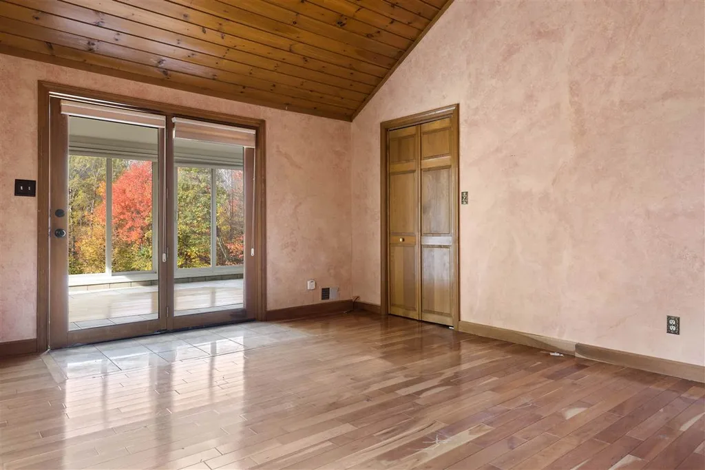 54 Cascade Road Wilmot NH 03287