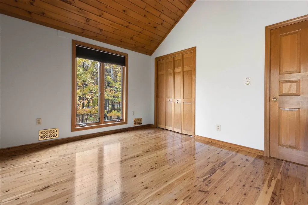 54 Cascade Road Wilmot NH 03287