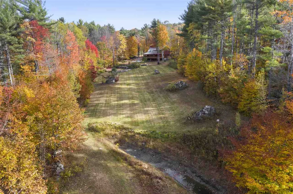 54 Cascade Road Wilmot NH 03287