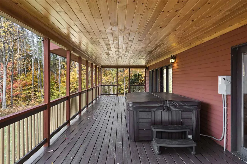 54 Cascade Road Wilmot NH 03287
