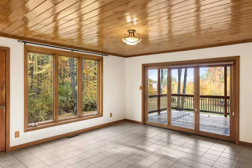 54 Cascade Road Wilmot NH 03287
