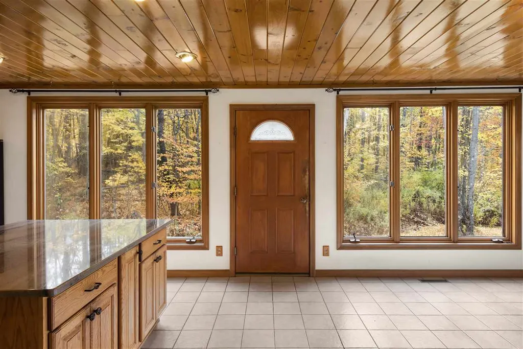 54 Cascade Road Wilmot NH 03287