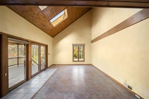 54 Cascade Road Wilmot NH 03287