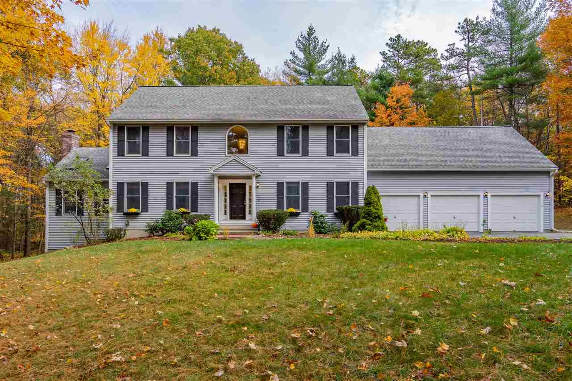 74 Mooar Hill Road Hollis NH 03049