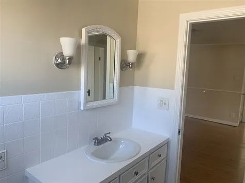 89 Reed Street Manchester NH 03102