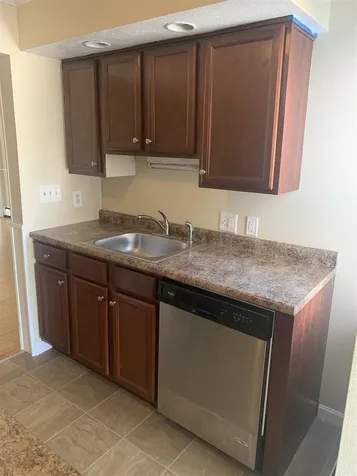 89 Reed Street Manchester NH 03102