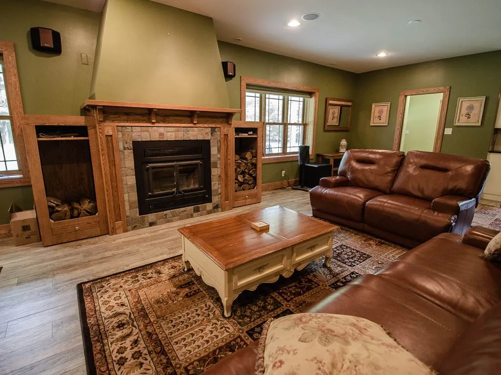 32 Old Bennington Road Greenfield NH 03047