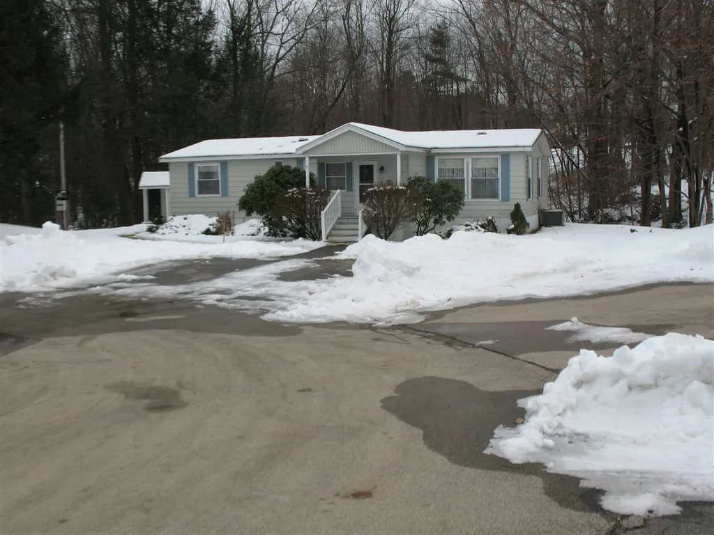 38 Oak Hill Drive Hampstead NH 03841