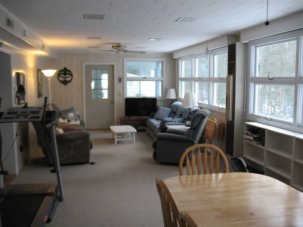 38 Oak Hill Drive Hampstead NH 03841
