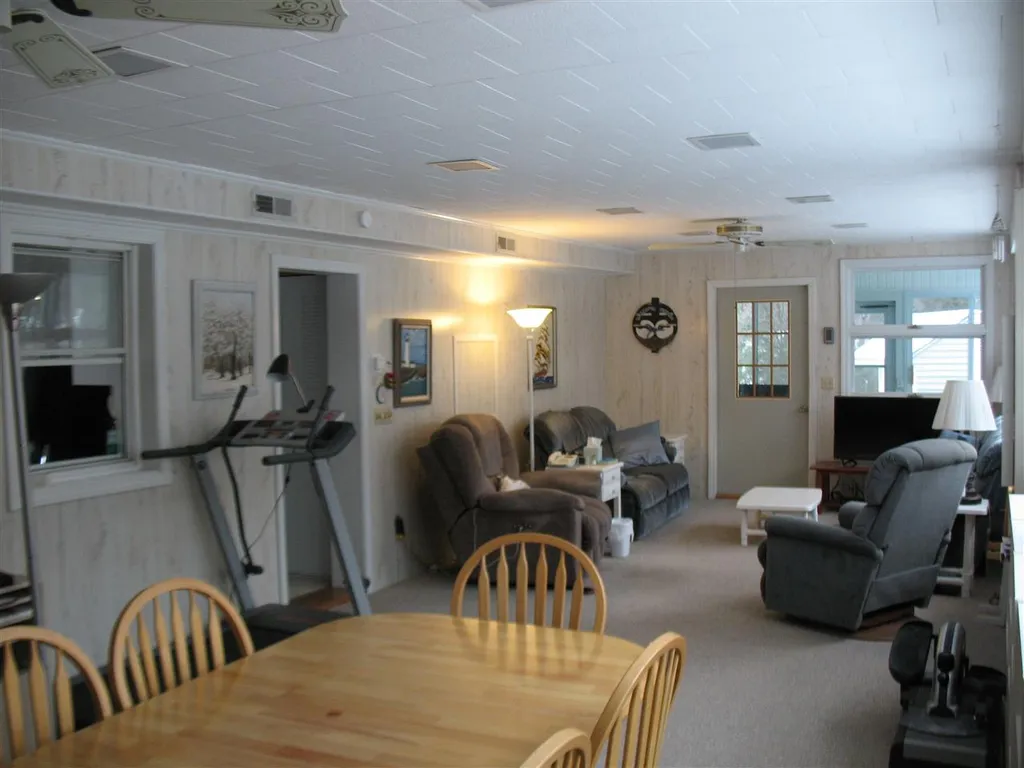 38 Oak Hill Drive Hampstead NH 03841