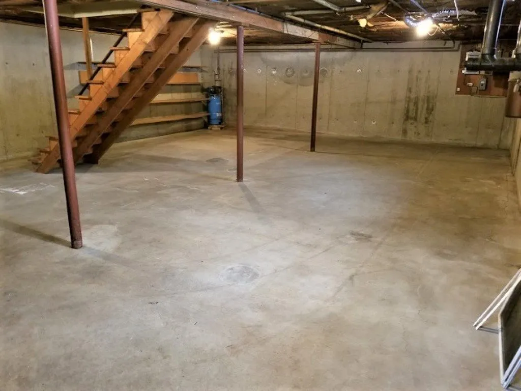 11 Whitcomb Road Swanzey NH 03446