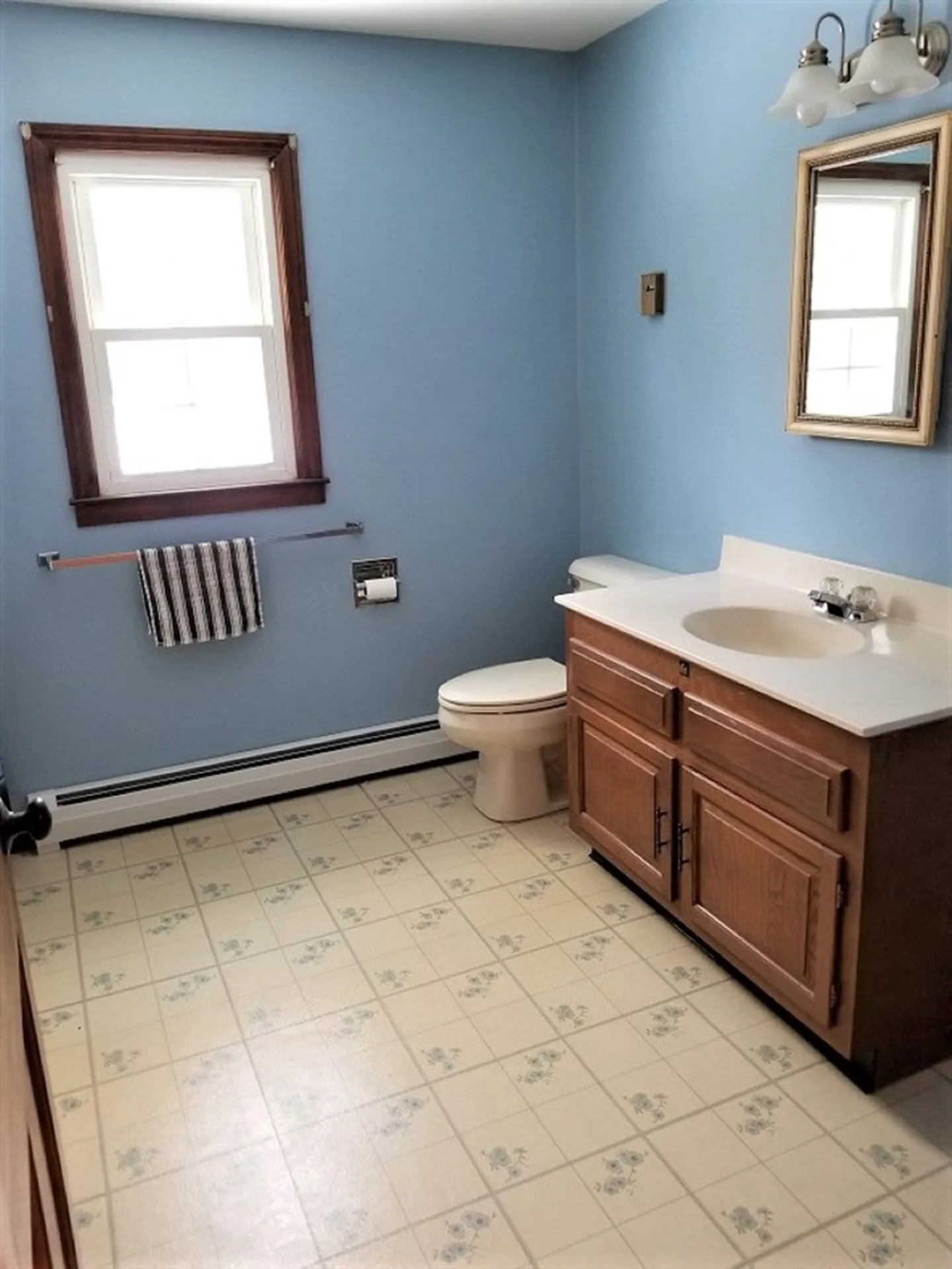 11 Whitcomb Road Swanzey NH 03446