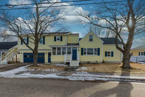 74 Maple Street Rochester NH 03867