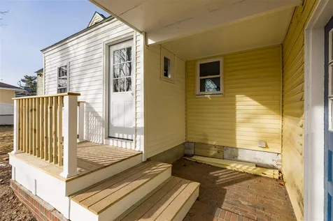 74 Maple Street Rochester NH 03867