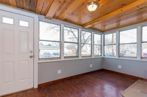 74 Maple Street Rochester NH 03867
