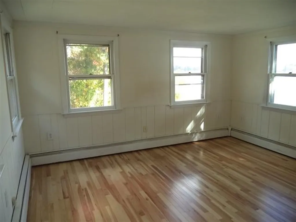 63 W Shore Road Windham NH 03087
