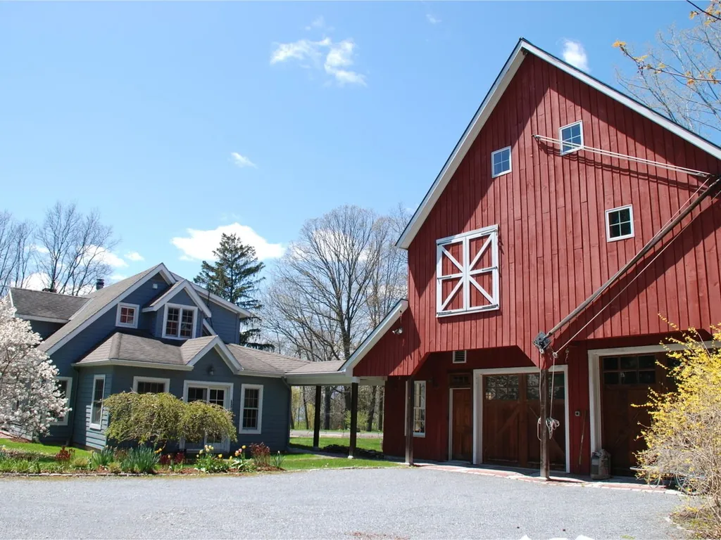 719 Converse Bay Road Charlotte VT 05445
