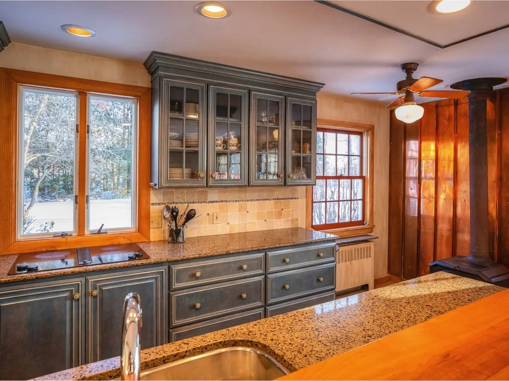 719 Converse Bay Road Charlotte VT 05445