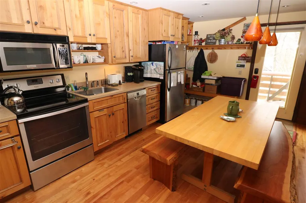 401 Village Road Warren VT 05674